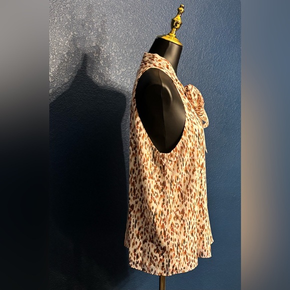 Calvin Klein Multicolor Chiffon sleeveless halter cut pussybow top, pattern - Picture 2 of 9